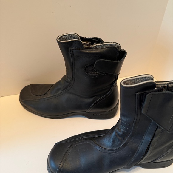 Daytona Rainbow  GTX Motorcycle Boots, EU 41  (US 8.5) Gortex Black Leather - Picture 5 of 11